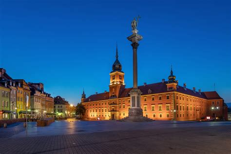 Discover the enchanting history and breathtaking beauty of Warsaw ...