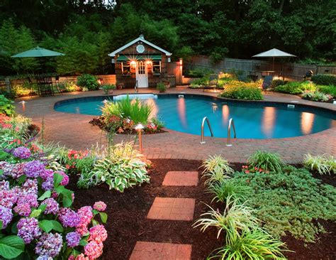 Small Pool Houses That You Would Love To Have - Top Dreamer