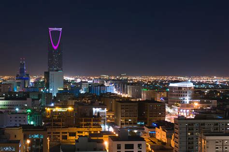 Riyadh Skyline At Night 11 With Kingdom Tower Lit In Purple Saudi ...