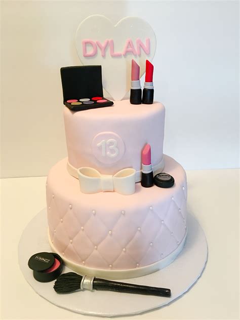 Makeup cake | Bolos de maquiagem, Ideias de bolos, Bolo