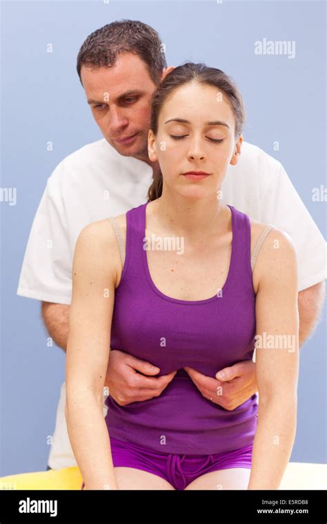 Visceral osteopathy session, Treatment of chronic abdominal pain, by ...