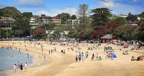 Mission Bay Beach in Auckland