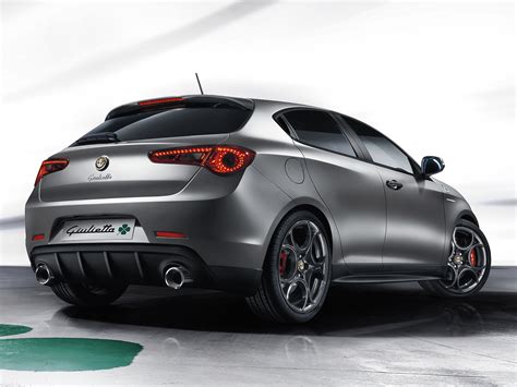 Alfa Romeo Reveals Updated Giulietta QV with Same Engine and Gearbox as 4C - autoevolution