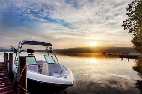 A Buyer's Guide to Bowrider Boats | CA & MI