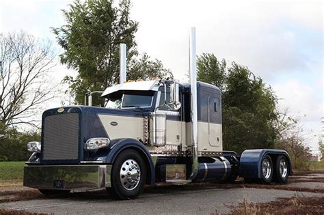 2007 Peterbilt 379 Flat Top | Peterbilt 379 & 379EXHD | Pinterest ...