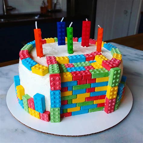 LEGO Cake : r/cakedecorating