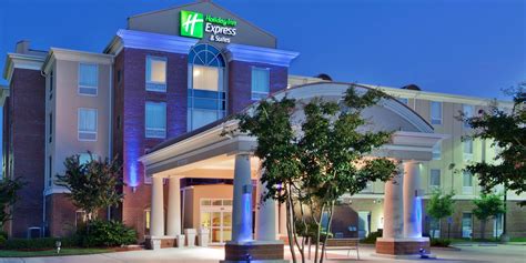 Hotels near Baton Rouge | Holiday Inn Express & Suites Baton Rouge East