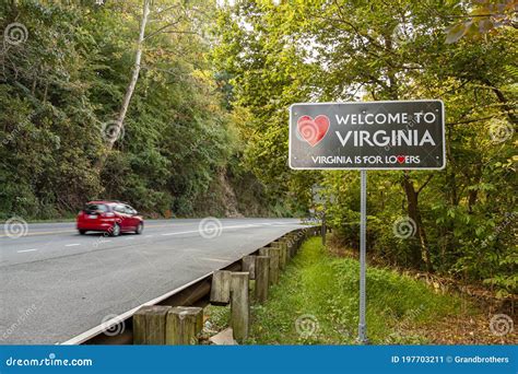 `Virginia is for Lovers` Weldome To Virginia Sign Stock Image - Image ...