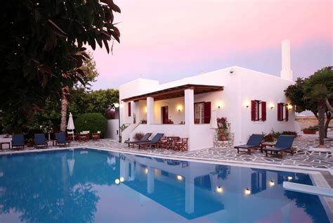 Best Hotels in Paros & Accommodation | Greeka.com