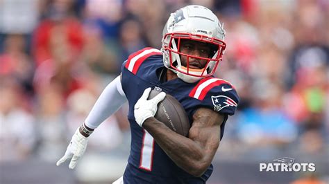 Report: Patriots Sign WR DeVante Parker to Three-Year Contract Extension