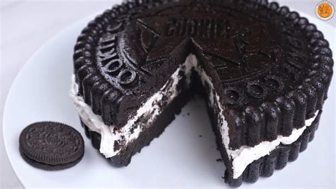 GIANT OREO CAKE | Mortar and Pastry - YouTube