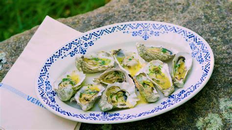 Barbecued Oysters in Garlic Butter - Recipe.tv