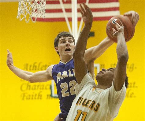 Gallery | Male at St. Xavier basketball | USA TODAY High School Sports