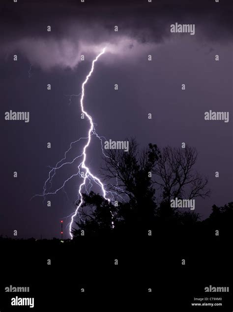 Lightning strike damage hi-res stock photography and images - Alamy