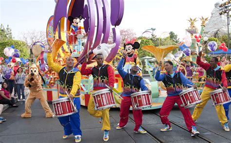 ‘Mickey’s Soundsational Parade’ Celebrates Music in Motion at Disneyland Park