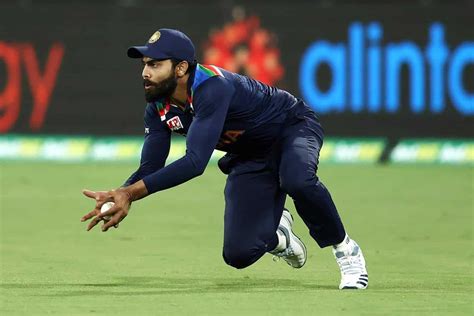 WATCH: Ravindra Jadeja’s stunning catch to dismiss Cameron Green in IND vs AUS 3rd ODI