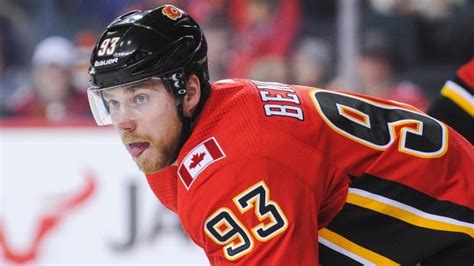 Flames sign forward Sam Bennett to 2-year, $5.1M deal | CBC Sports