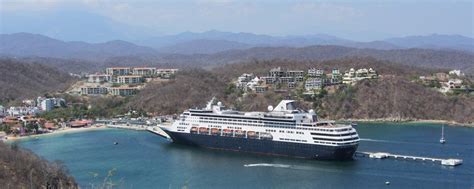 Huatulco (La Crucecita, Mexico Riviera) cruise port schedule | CruiseMapper