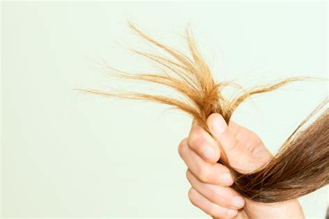 Here’s What Causes Hair Breakage And How To Stop It | Kintsugi Hair