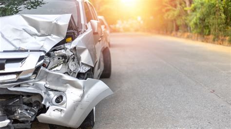 What are the Pros and Cons of Collision Insurance? - Kelley Blue Book