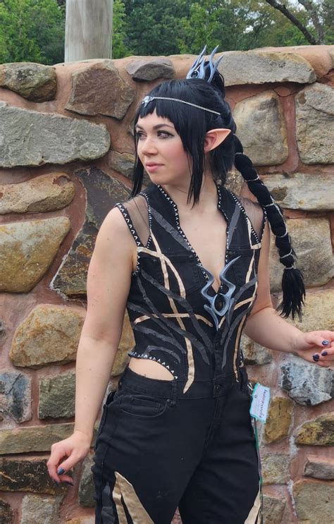 Shadowheart Cosplay 🖤 : r/BaldursGate3