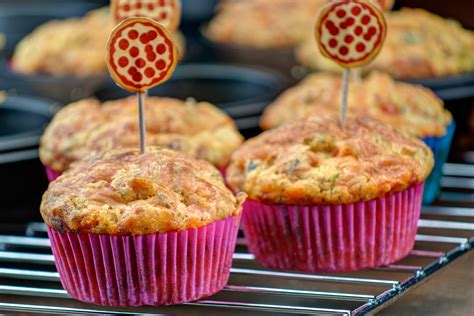 Pizza Cupcakes – A Unique, Fun Way to Have Pizza On The Go