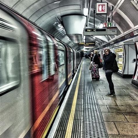 Photos at Oxford Circus London Underground Station - Soho - 36 tips