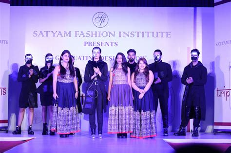 Satyam Fashion Institute Potrays Womenhood through Design Show ‘Triptych 2018’ - tennews.in ...