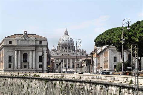 A view of the Vatican in Rome 13054400 Stock Photo at Vecteezy