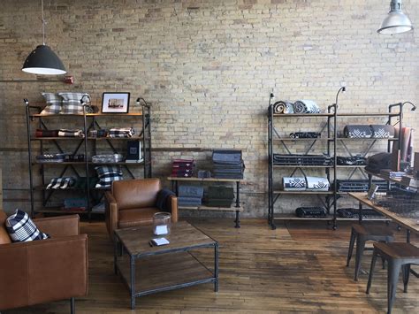 Faribault Woolen Mill opens downtown store - The Journal