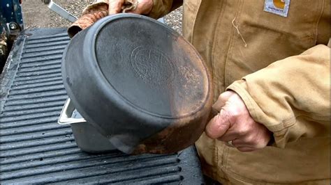 How To Get Rid Of Rust On A Cast Iron Pan