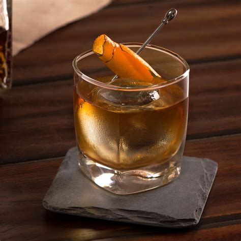 Sophisticated and Flavorful Rye Cocktail