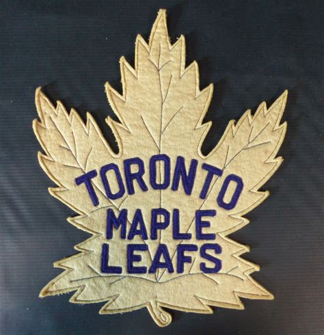 Antique Toronto Maple Leafs Jersey Crest 1940s | HockeyGods