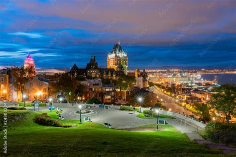 Night view of the famous Fairmont Le Château Frontenac Stock Photo ...