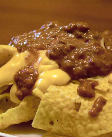 Chili Cheese Nachos - Bobablastic