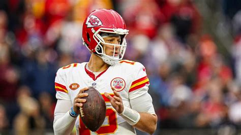 Patrick Mahomes Stats: What is the Two-Time MVP Pacing For After Week 15?