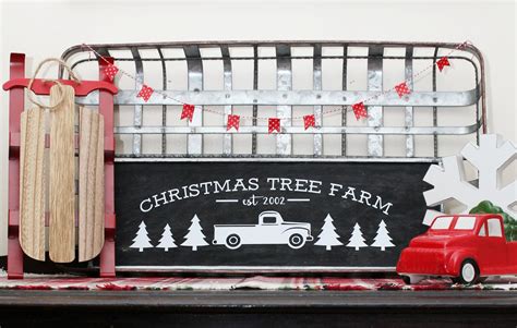 DIY Christmas Tree Farm Sign with FREE Cut Files - The Girl Creative