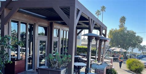 Heating Up a Restaurant Patio | Outdoor Elements USA