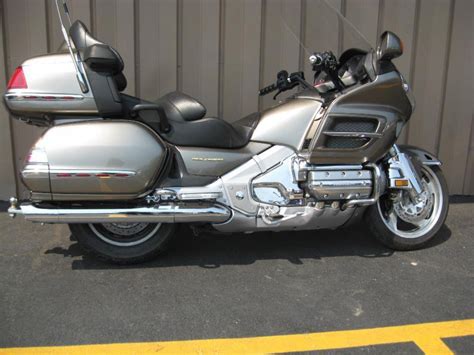 2004 Honda Gold Wing (GL1800) Touring for sale on 2040-motos