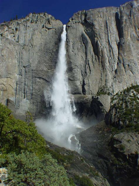 Yosemite Lodging, Yosemite Falls, Yosemite National Park, National ...