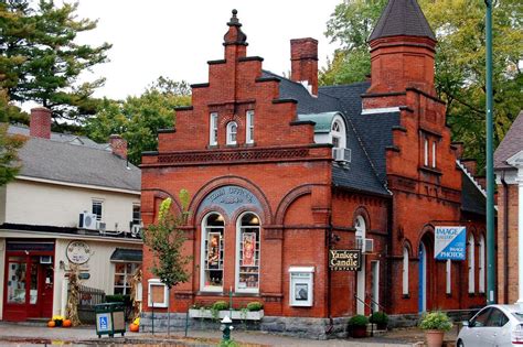 15 Best Small Towns to Visit in Massachusetts - The Crazy Tourist