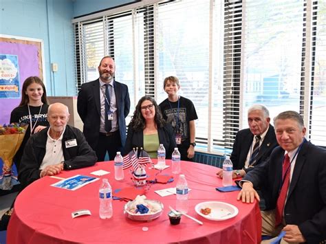 West Islip School Hosts 'Heroes for Heroes' Veterans Luncheon | West ...