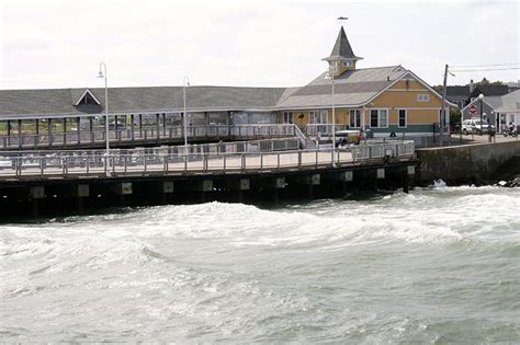 Steamship Authority diverts Oak Bluffs ferry runs to Vineyard Haven ...