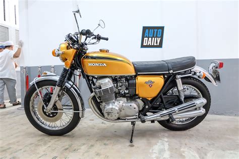 Chiêm ngưỡng “huyền thoại” Honda CB750 Four 1969 tại Sài Gòn