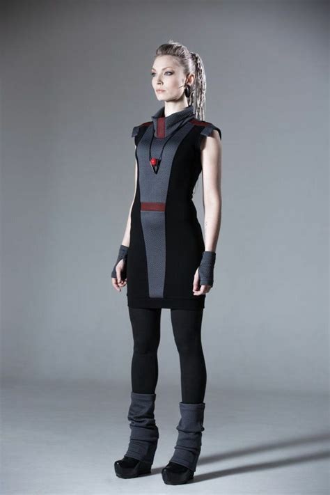 Pinterest | Cyberpunk clothes, Futuristic fashion, Cyberpunk fashion