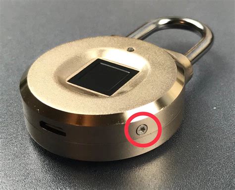 Fingerprint Lock Has a Very Serious Design Flaw