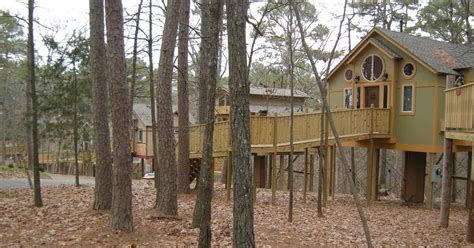 The Grand Treehouse Resort, Eureka Springs | Roadtrippers