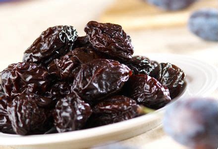 Pitted Agen Prunes (1kg) - The Good Food Network