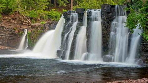 15 Best Waterfalls In Michigan