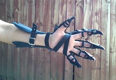 Leather Claws Claw Gloves Costume Claws Dragon Claws Dark - Etsy | Claw gloves, Leather armor ...